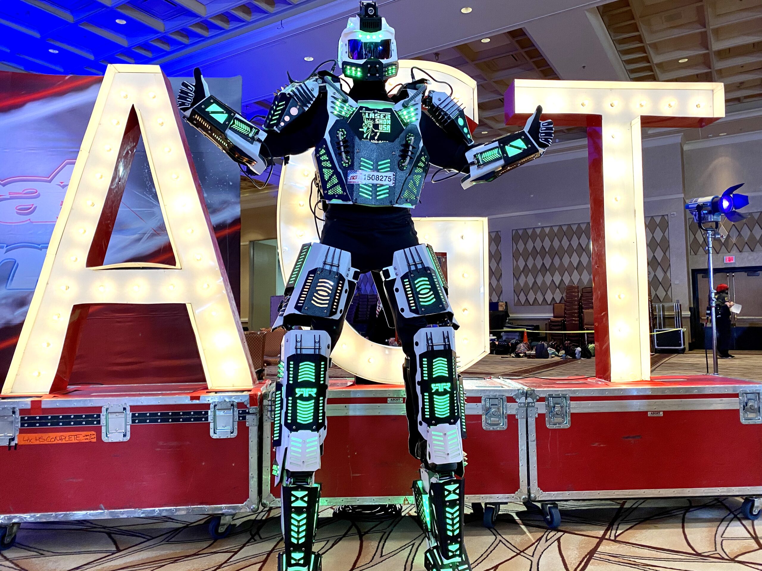 About MEGA ROBOT